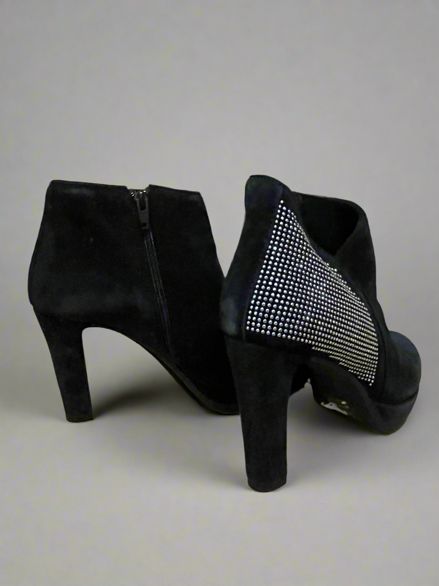 Lisa Kay ‘Kendall’ Ankle Boot