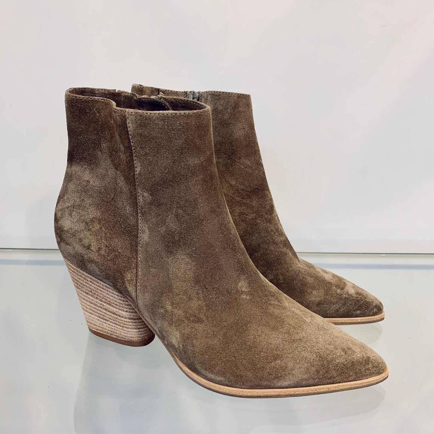 Kennel & Schmenger 'Jessie'