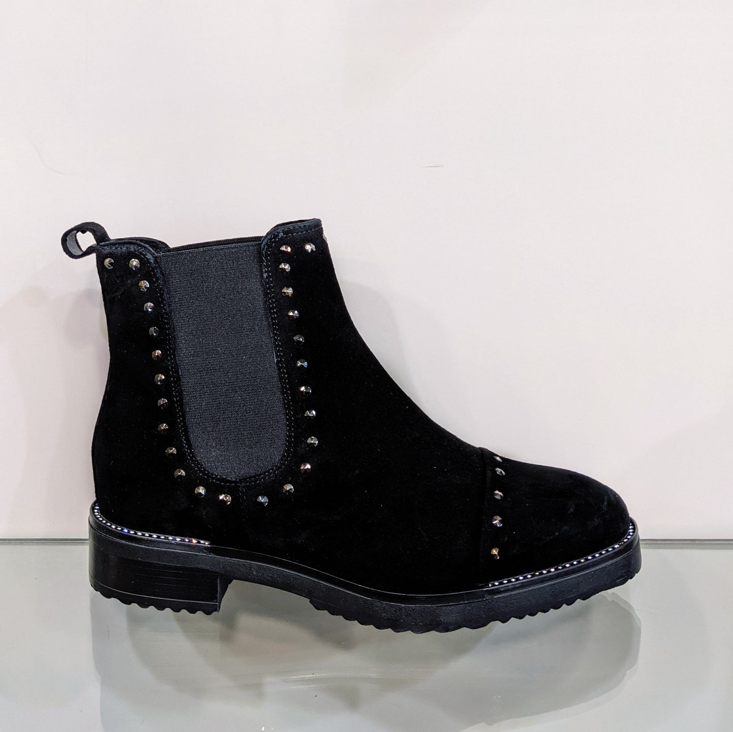 Lisa Kay 'Kara Chelsea’