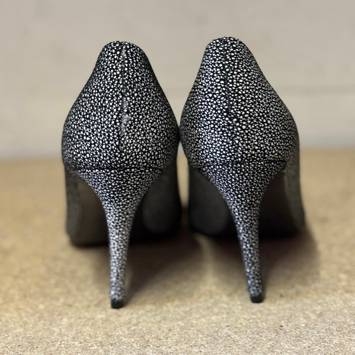 Kennel & Schmenger 'Sting' Court Shoe