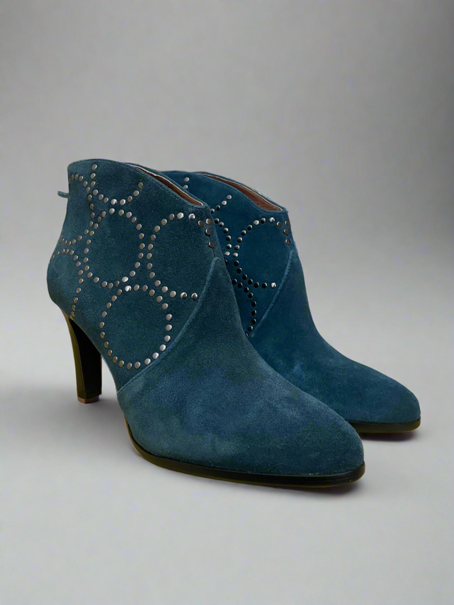 Lola Cruz ‘Teal Circle’ Ankle Boot