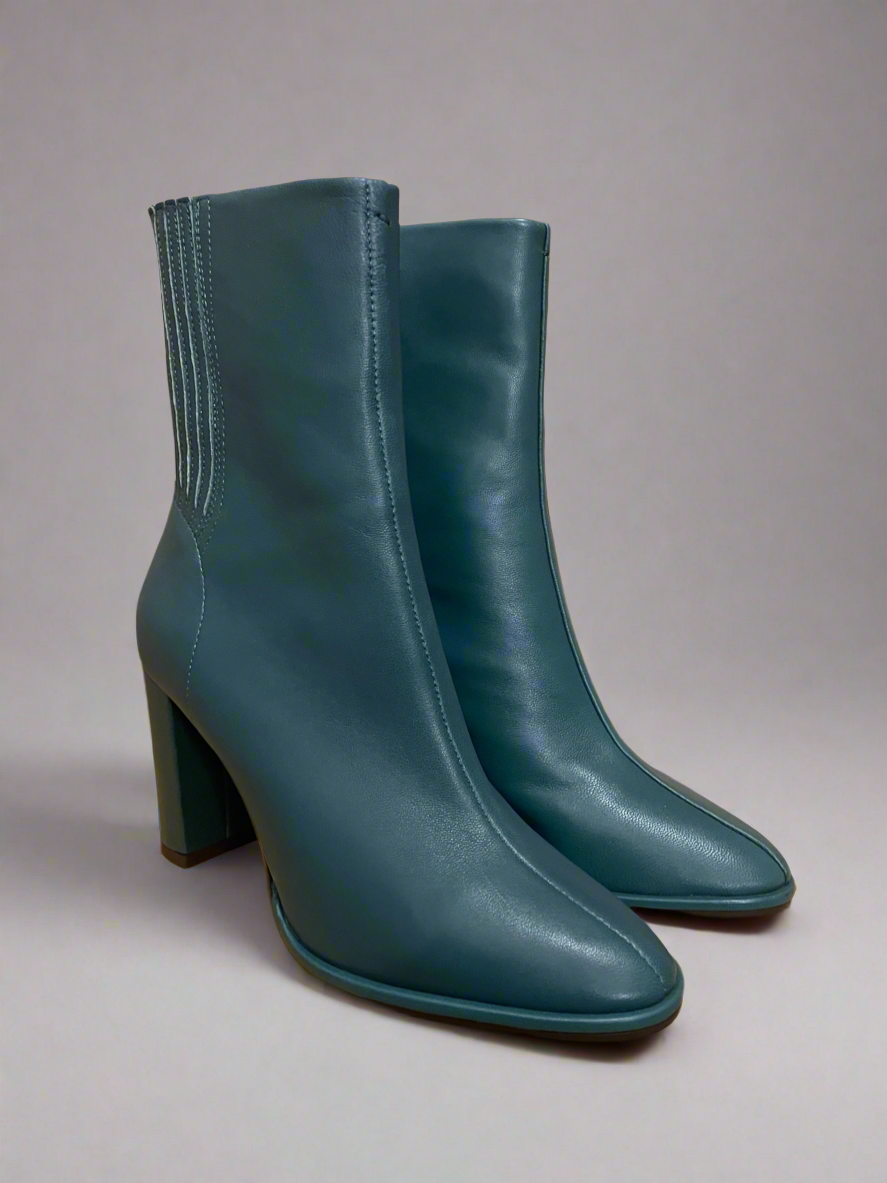 Lola Cruz ‘Kingfisher’ Ankle Boot