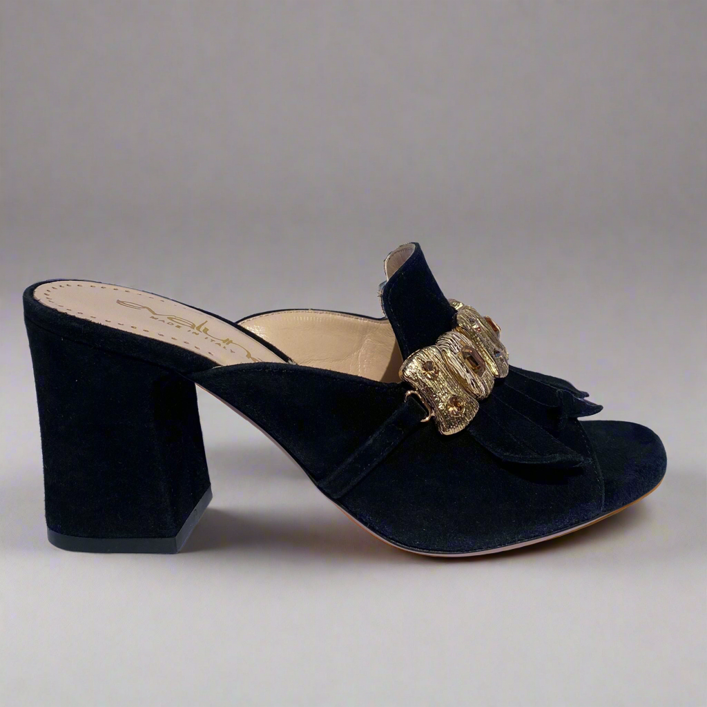 Eva Luna 'Capri' Mule