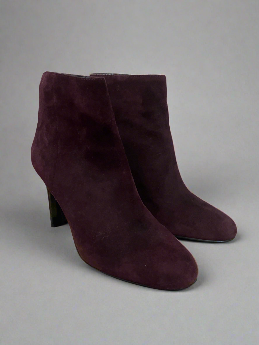Lola Cruz ‘Chablis’ Ankle Boot