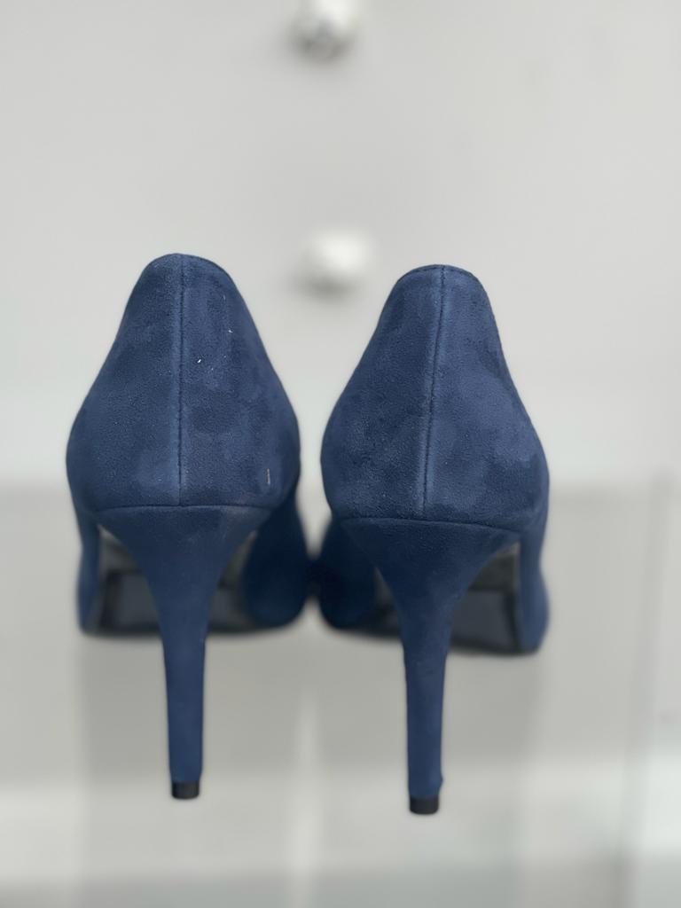 Lisa Kay 'Cat' Court Shoe
