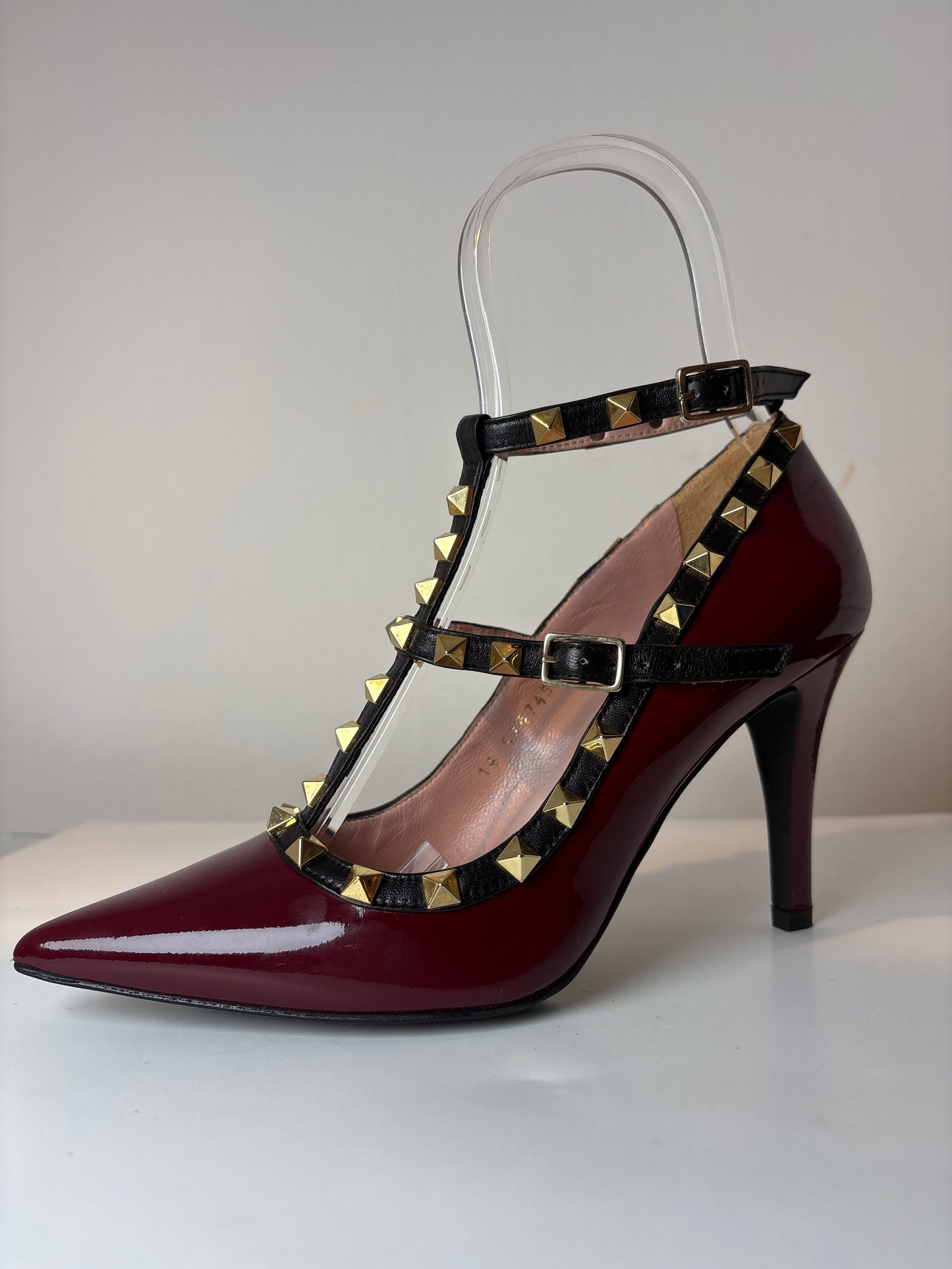 Lodi 'Valentino' Court Shoe