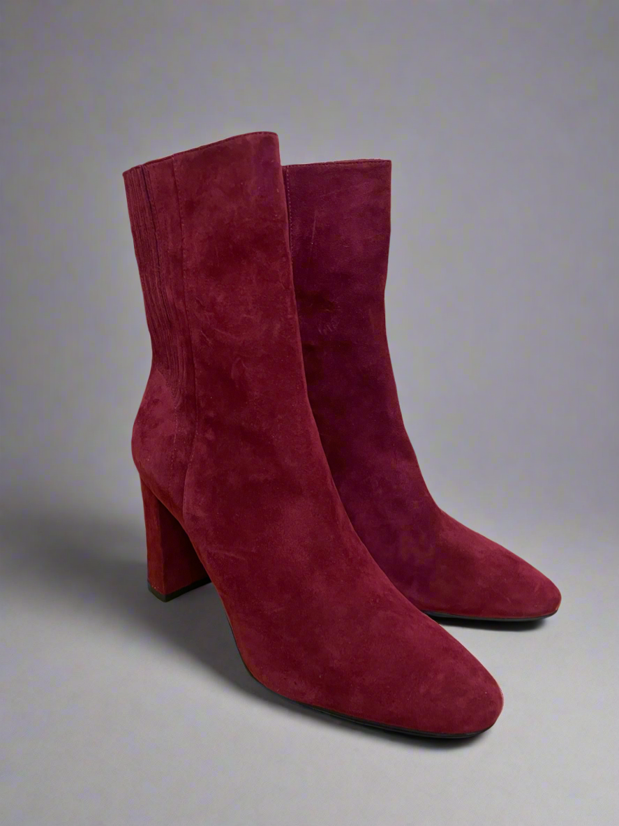 Lola Cruz ‘India’ Ankle Boot