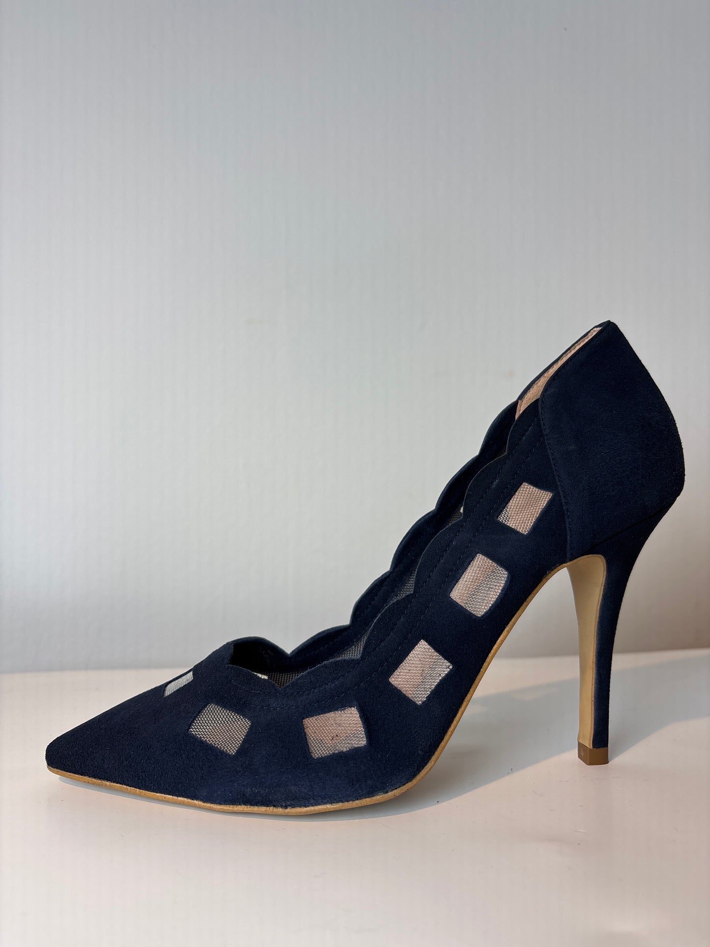 Lodi ‘Vivero’ Court Shoe