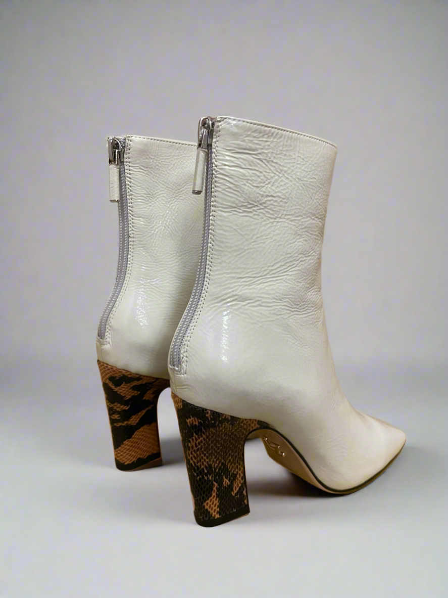 Lola Cruz ‘Moscow’ Ankle Boot