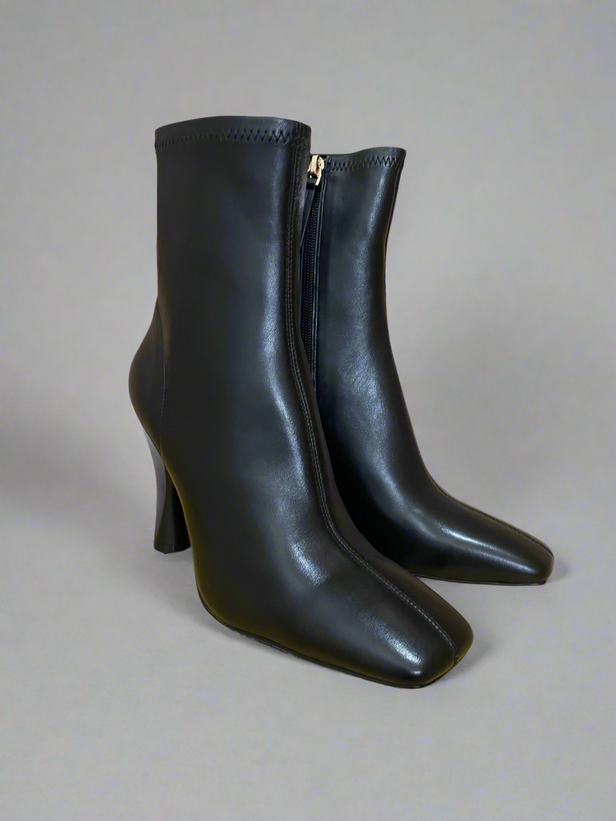 Alias Mae ‘Tallin’ Ankle Boot