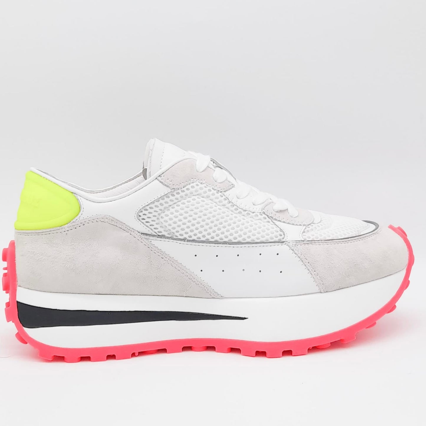 Lola Cruz 'Berti' Trainer