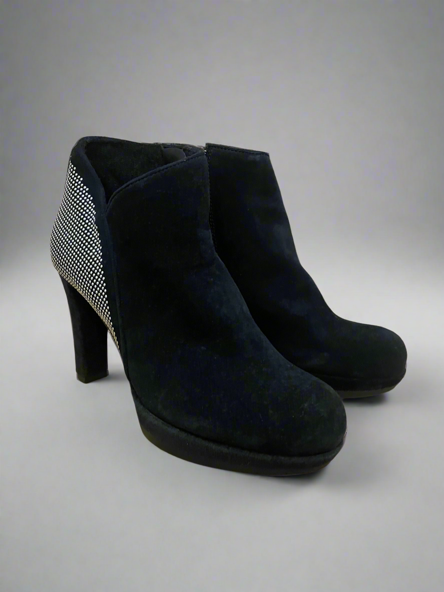 Lisa Kay ‘Kendall’ Ankle Boot
