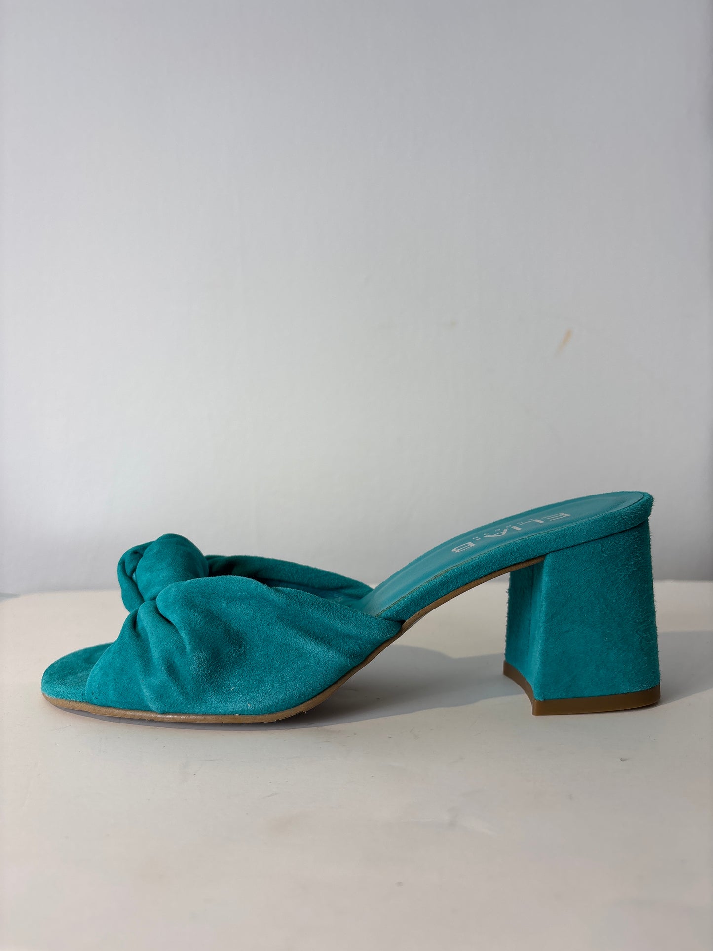 Elia B ‘Layla’ Mule