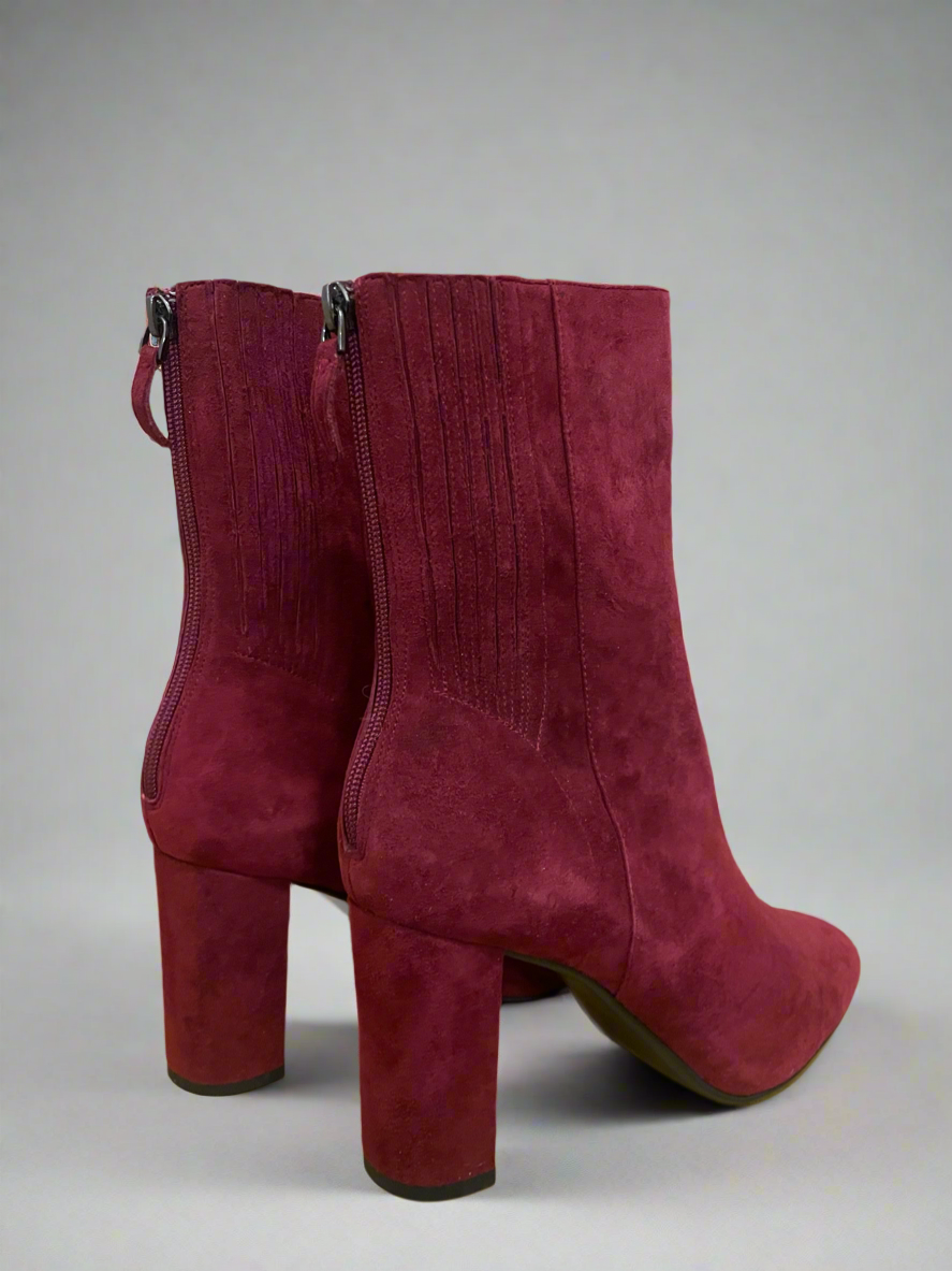 Lola Cruz ‘India’ Ankle Boot