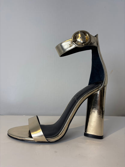 Kendall + Kylie ‘Giselle’ Sandal