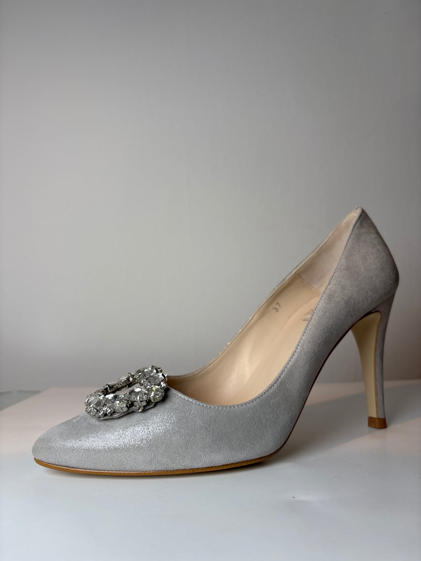 Lisa Kay ‘Luna’ Court Shoe