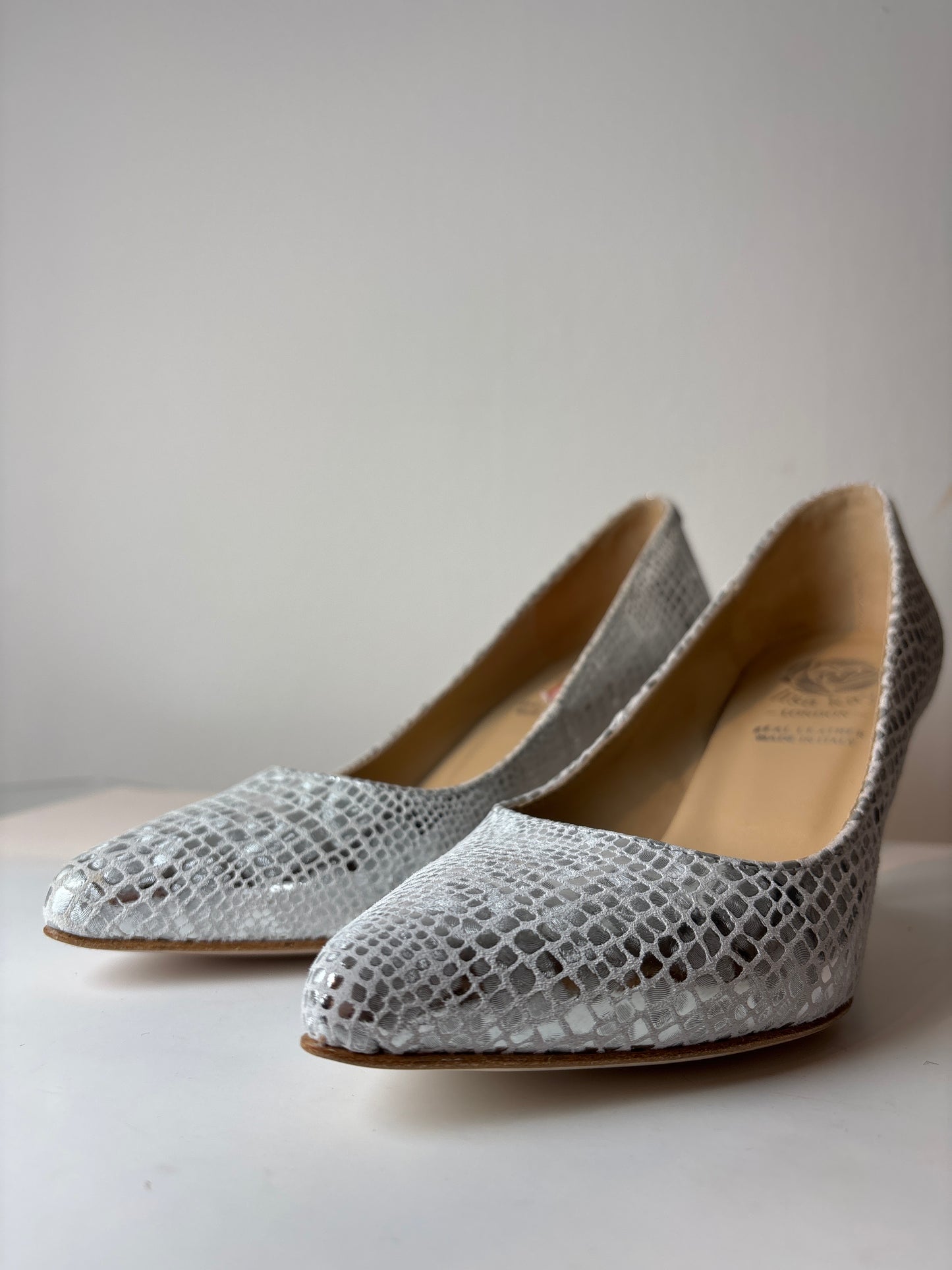 Lisa Kay 'Zee' Court Shoe