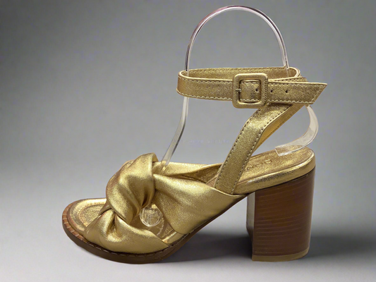 Donna Lei Vatican Sandal