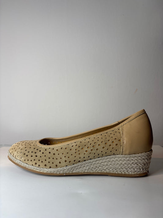 L’artigianna Viareggina Beige Wedge