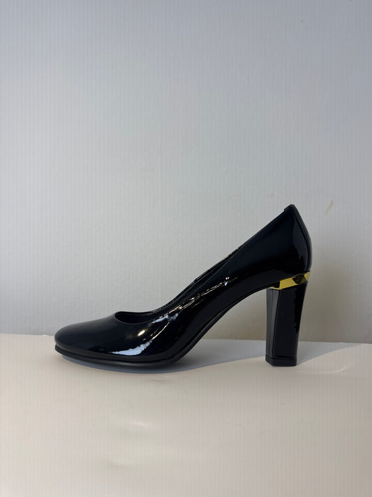 Nicola Sexton ‘Jane’ Court Shoe