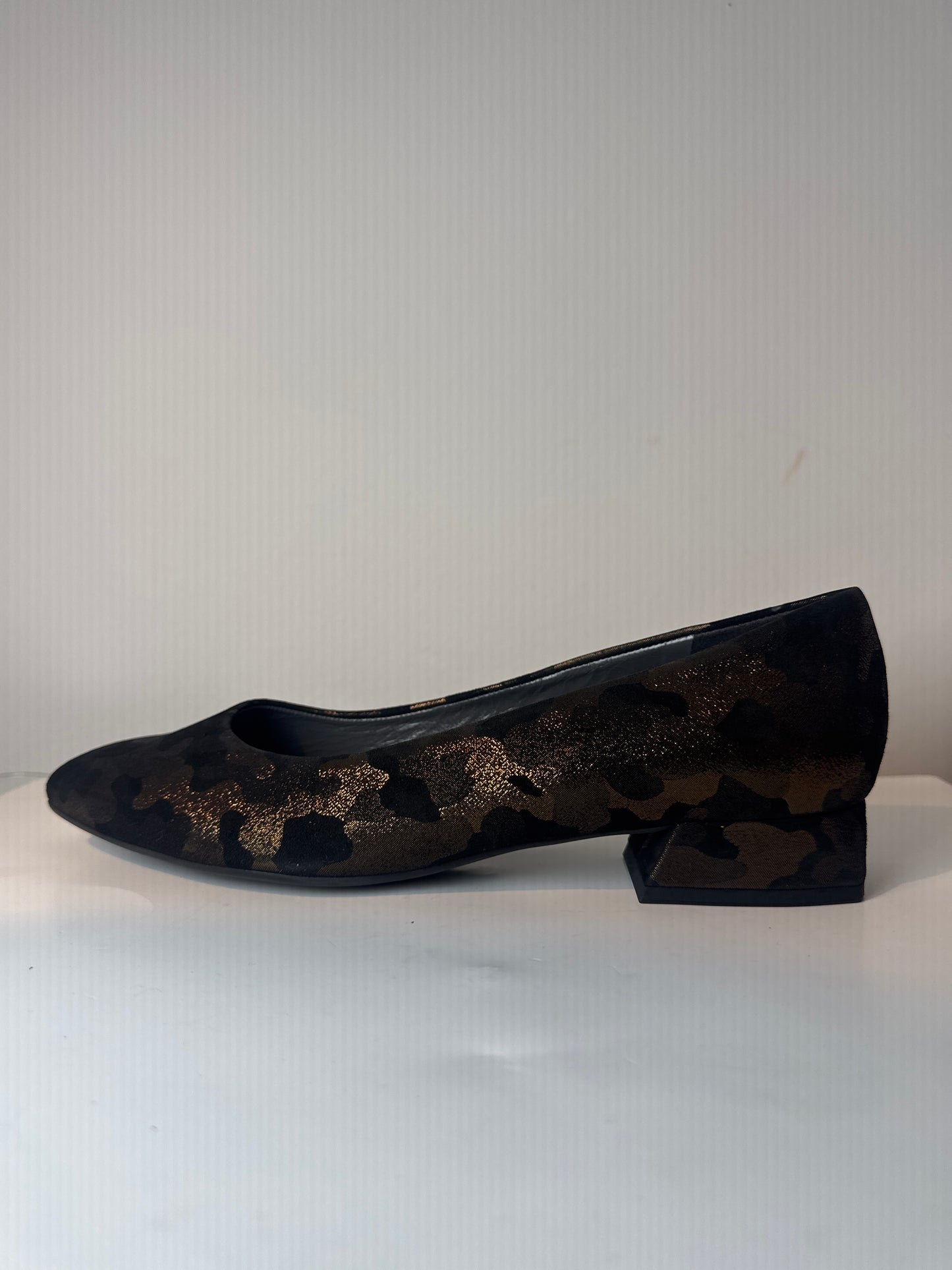 Peter Kaiser 'Zenia' Pump