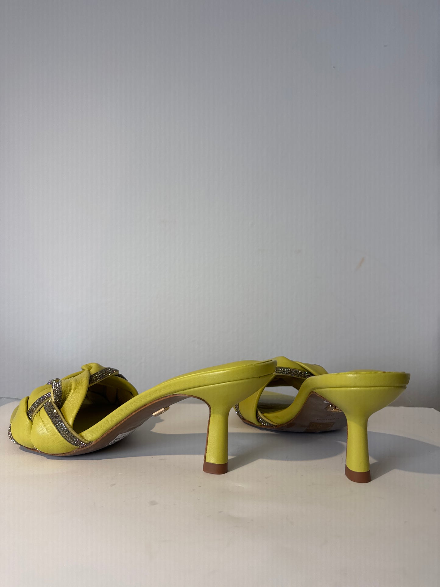 Lola Cruz ‘Mindy’ Mule
