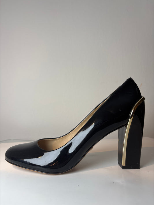 DVF ‘Gaby’ Court shoe