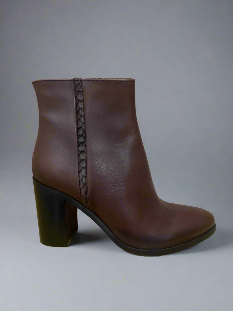 Lisa Kay ‘Claire’ Ankle Boot