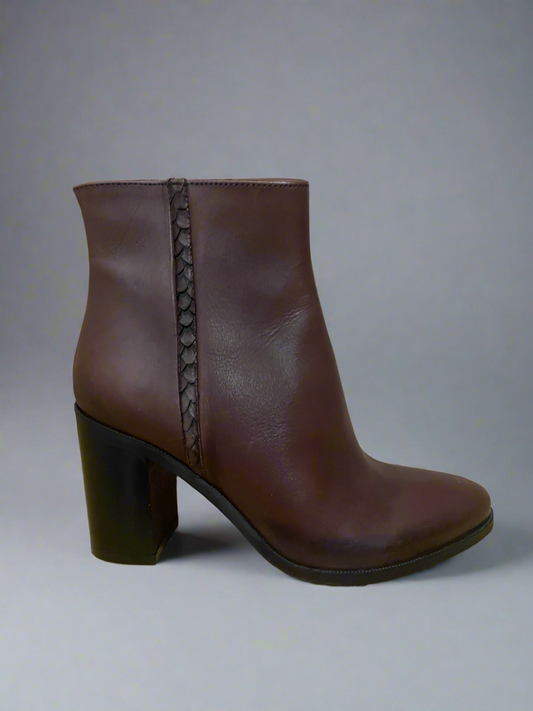 Lisa Kay ‘Claire’ Ankle Boot