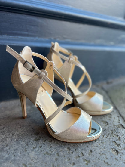 Lisa Kay 'Angie' Sandal